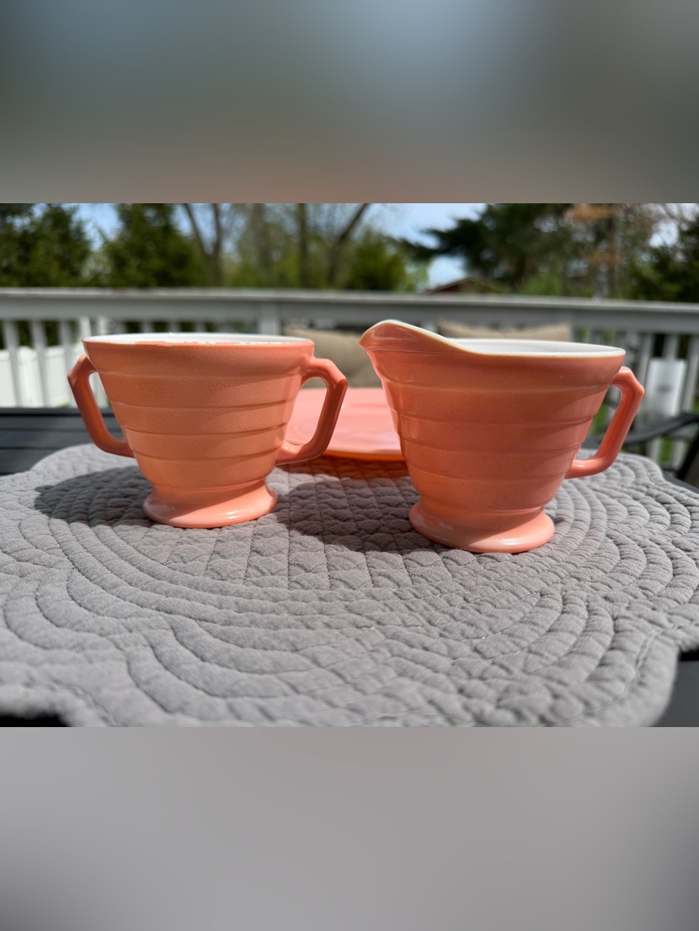 Hazel-Atlas Moderntone Platonite Pink Footed Creamer and Sugar Set with plate